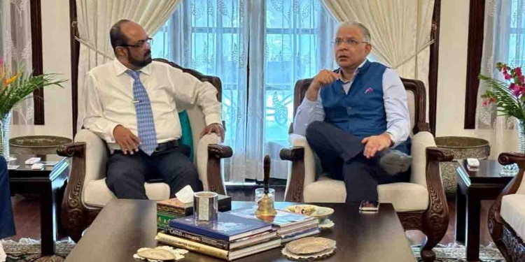 අදානි ලංකාවෙන් ගියා විතරයි විදුලිබල ඇමැති හනික ගිහින් ඉන්දීය මහකොමසාරිස් හමුවෙයි! ටිල්විනුත් ඊට කලින් ගිහින් තිබුණා!  I Sri Lanka Latest News