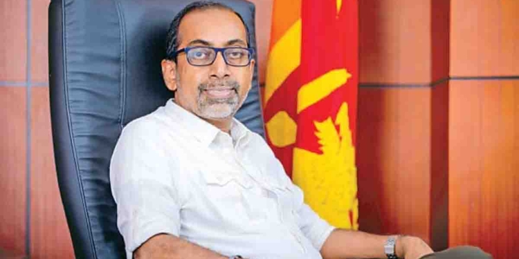 ඇමැතිගේ ගජ මිතුරෙක් සිංහරාජ පිවිසුමේ හොර පතලක් දාලා කියලා සමාජ මාධ්‍යයේ ගිය පුවතත් අරන් බුද්ධශාසන ඇමැති පොලිසි යයි! නීතිය උපරිමයෙන් ක්‍රියාත්මක කරන්න!  I Sri Lanka Latest News