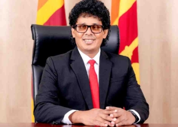 වී මිල මදි කියන්නේ දේශපාලන ගොවියෝ! අපි දීපු මිල තමයි හොඳම මිල කියලා තව ටික දවසකින් ගොවීන්ම කියනවා ෂුවර්! ගොවියො ඉන්නෙ 23%යි.! 77%ක් ඉන්නේ සාමාන්‍ය ජනතාව! ඒ ජනතාවට හාල් ටික අපි අඩුවට දෙන්න ඕන! ඇමැති වසන්ත දැන් ගොවියන්ට කියන කතාව! VIDEO I Sri Lanka Latest News
