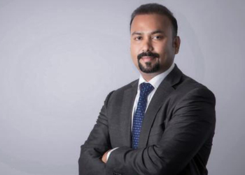ලයිකා මොබයිල් හිමිකරු අල්ලිරාජා සුබාෂ්කරන් EAP මාධ්‍ය ජාලය ඇතුලු මාධ්‍ය ආයතන රැසක් අත්පත් කරගැනීම නීති විරෝධියි! ඉදිරිපත් වූ පෙත්සම යළි කැඳවන්න ශ්‍රේෂ්ඨාධිකරණය තීන්දු කරයි! නීති උල්ලංඝනය කරලා! මුදල් විශුද්ධිකරණය වැළැක්වීමේ පනත යටතේ වරදක් කරලා! Sri Lanka Latest News