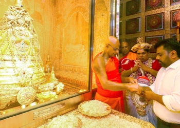 අනුර මහනුවරට ගිහින් දළදා සමිදුන් වැඳ පුදා ගනී! පාතාලය ගැනත් විශේෂ ප්‍රකාශයක්! අදෘශ්‍යමාන හස්තයක් ගැන සැකයක්! Sri Lanka Latest News