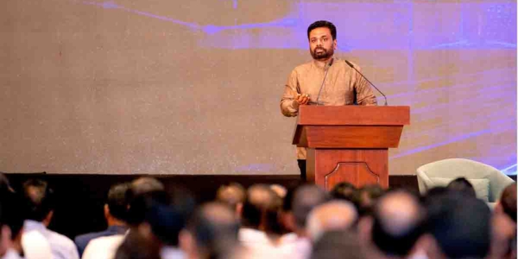 සිනමන් ලයිෆ් හෝටලයේ ‘පශ්චාත් අයවැය කතිකාවත’ට අනුර එක්වෙයි! 2028දී ණය ගෙවන ආර්ථිකය හදන හැටි පැහැදිලි කරයි!  PHOTOS I Sri Lanka Latest News