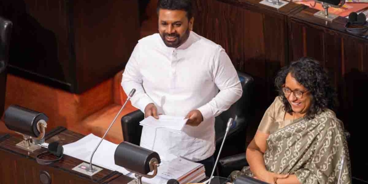 මාක්ස්වාදයත් නෑ! වාමාංශිකත් නෑ! ගොඩක් වෙලා සිංහලෙන් කිව්වට IMF ඉංග්‍රීසි අයවැයක්! පසුගාමී තත්ත්වයක්! කනගාටුයි! වෙනසක් නැත! VIDEO I Sri Lanka Latest News