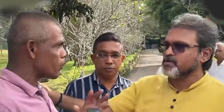 මාලිමාවට හොඳට වැඩ කරලා මම හිතට සෑහෙන වේදනාවකින් ඉන්නේ! නිල්වලා අධ්‍යාපන පීඨයට ගිය මාලිමා මන්ත්‍රීගේ මුහුණටම සේවකයෙක් කියපු කතාව! මීට ඉස්සෙල්ලා මිරිස්සට ගිය නියෝජ්‍ය ඇමැතිටයි කැප්පෙටිපොළ ආර්ථික මධ්‍යස්ථානයට ගිය නියෝජ්‍ය ඇමැතිටයි මේ වගේ දේකටම මුහුණ දෙන්න සිද්ධ වුණා! VIDEO I Sri Lanka Latest News