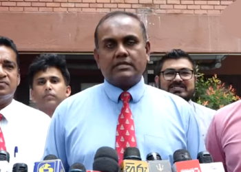 අමතර රාජකාරී දීමනා අඩු කරලා! නිවාඩු දින දීමනා අඩු කරලා! හිතුමතේ මෙහෙම කළේ ඇයි? රජයේ දොස්තරවරු හදිසියේ රැස්වී ඒකමතික තීන්දුවක් ගනී! ලොකු සටනක් අතළඟ? VIDEO I Sri Lanka Latest News