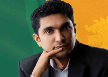 අහන්න හොඳට අහන්න..! කැපිලි දාන්න එපා..! කකුලෙන් අදින්න එපා..! යටිකූට්ටු කුමන්ත්‍රණ කරන්න එපා..! මේ තරුණයාව විනාශ කරන්න එපා..! බිහිවෙන්න යන්නේ මේ රටේ අනාගත නායකයෙක්! VIDEO I Sri Lanka Latest News