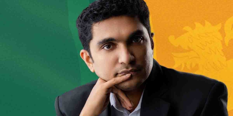 අහන්න හොඳට අහන්න..! කැපිලි දාන්න එපා..! කකුලෙන් අදින්න එපා..! යටිකූට්ටු කුමන්ත්‍රණ කරන්න එපා..! මේ තරුණයාව විනාශ කරන්න එපා..! බිහිවෙන්න යන්නේ මේ රටේ අනාගත නායකයෙක්! VIDEO I Sri Lanka Latest News