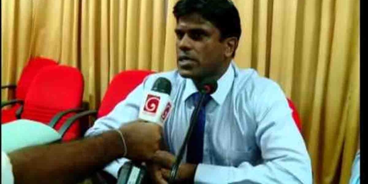 පවුලත් එක්කම රට පැන්නා කියලා සමාජ මාධ්යවලින් නිව්ස් ගහපු මාලිමා මන්ත්රී සුගත් තිලකරත්න ඔස්ට්රේලියාවේ සිට කතා කරයි! VIDEO I Sri Lanka Latest News