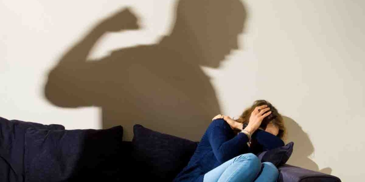 ගෙවල් ඇතුළේ රණ්ඩු වෙන එකට ආණ්ඩුව මැදිහත් වෙන්නයි එන්නේ! මීටපස්සේ ගෙවල් ඇතුළේ රණ්ඩු වෙනවා එහෙම නෙමෙයි!  I Sri Lanka Latest News