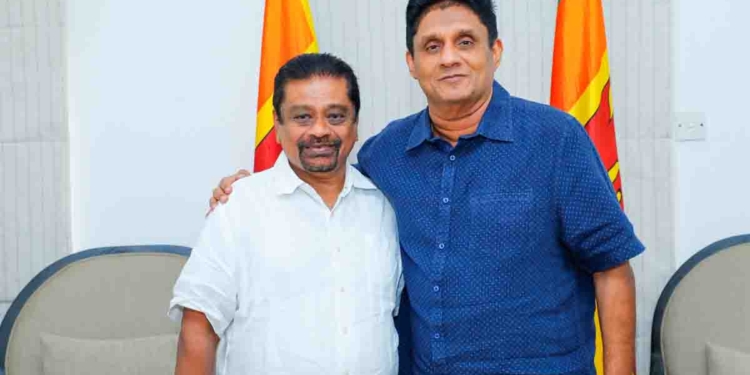 කළුතර ඉතුරුවෙලා හිටපු හොඳම ඔරිජිනල් යූඑන්පීකාරයා ලක්ෂ්මන් විජේමාන්නට ඊයේ රනිල් සිරිකොතදී පාට් එක දැම්මා! අද කෙළින්ම ඇවිත් සජිත් එක්ක එකතුවුණා! දැන් කළුතර යූඑන්පීකාරයෝ නෑ! PHOTOS & VIDEO I Sri Lanka Latest News