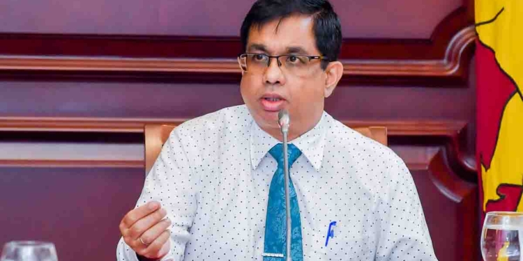 ක්ලීන් ශ්‍රී ලංකා යටතේ කන බොන දේත් ක්ලීන් කරන්න යයි! PHOTOS I Sri Lanka Latest News