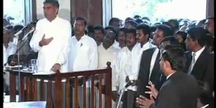 අල් ජසීරා හින්දා යටගහපු බටලන්ද ජාතකයම ඇදිලා එයි! මෙන්න එදා මාධ්‍යවේදී රංජිත් නිමල්සිරි මංගලගෙන් ප්‍රශ්න කරපු හැටි! කොහොමද මංගලගේ උත්තරේ! VIDEO I Sri Lanka Latest News