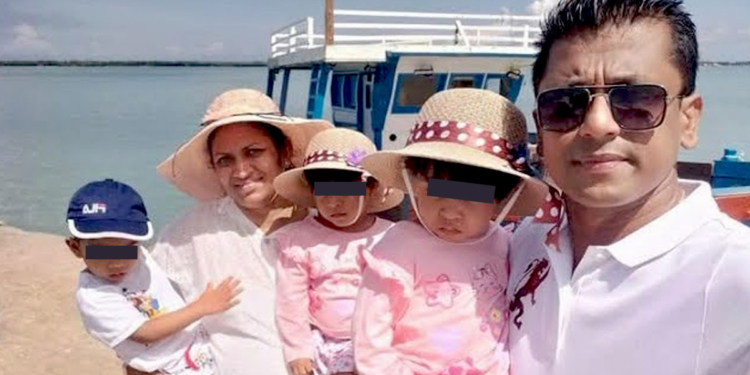 අහසේ කොහේ සැඟවී බලා හිඳ අම්මයි තාත්තයි ඇවිදින් යයි නේද?  Sri Lanka Latest News