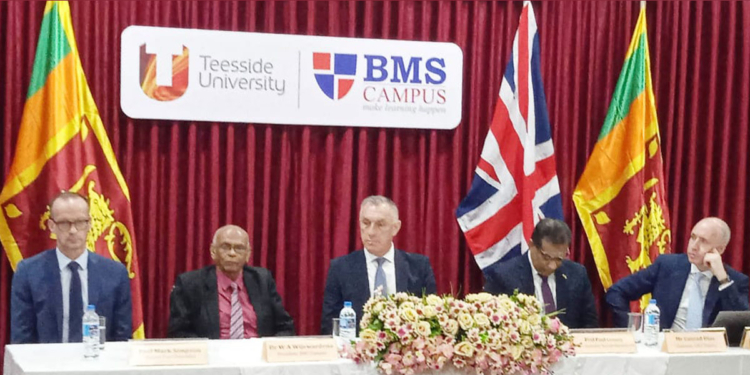 එංගලන්තයේ Teesside University ශ්‍රී ලංකාවේ BMS CAMPUS සමග එක්වෙති! Sri Lanka Latest News