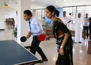 අයවැය විවාදය අස්සේ මාලිමාවේ නියෝජ්ය ඇමැති චතුරංගයි මන්ත්රී නිලන්ති කොට්ටහච්චියි ටේබල් ටෙනිස් ගහලා! Sri Lanka Latest News