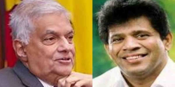 පිල්ලෙයාන්වයි චාමර සම්පත්වයි බලාගත්තේ නෑ කියලා සජබෙන් එලවලා දාපු.. දැන් රනිල් ගාව ඉන්න මාන්නප්පෙරුමට හරියට කේන්ති ගිහින්! මෙන්න සජිත්ට බනිනවා! ඒ අස්සේ බල්ලෝ මැක්කෝ ගැනත් ඇහෙනවා! VIDEO I Sri Lanka Latest News