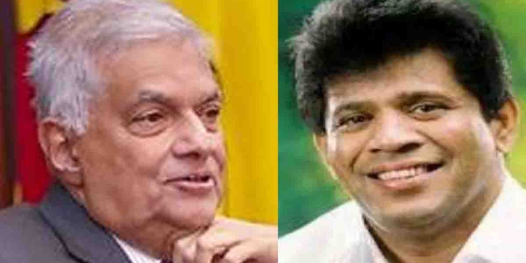පිල්ලෙයාන්වයි චාමර සම්පත්වයි බලාගත්තේ නෑ කියලා සජබෙන් එලවලා දාපු.. දැන් රනිල් ගාව ඉන්න මාන්නප්පෙරුමට හරියට කේන්ති ගිහින්! මෙන්න සජිත්ට බනිනවා! ඒ අස්සේ බල්ලෝ මැක්කෝ ගැනත් ඇහෙනවා! VIDEO I Sri Lanka Latest News