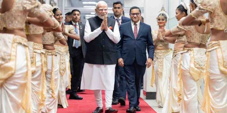 60ක කණ්ඩායමක් අරන් මෝදි ලංකාවට ආවා! I Sri Lanka Latest News