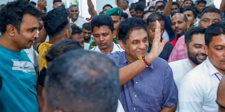 පච කියනවා මදිවාට ආණ්ඩුවේ ප්රතිපත්ති ප්රකාශයත් අද පචයක් බවට පත්වෙලා! මාලිමා ප්රතිපත්ති ප්රකාශයේ තිබ්බ පච එකින් එක සජිත් මුතූර්වලදී හෙළිකරයි! VIDEO & PHOTOS I Sri Lanka Latest News