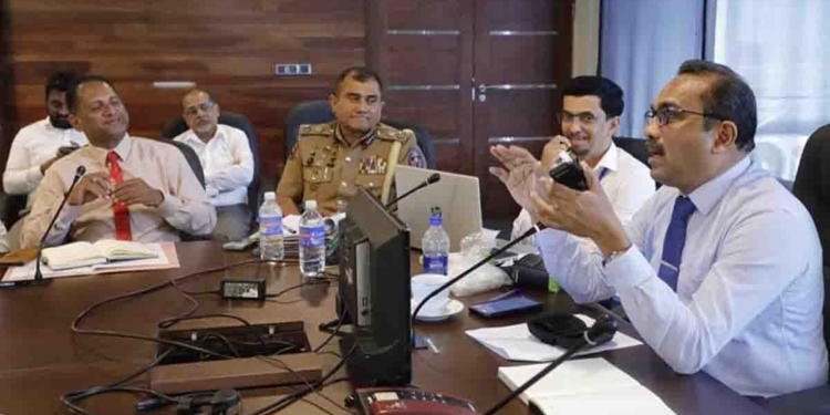 කම්බස් කරලා තියෙන බස් සේවය ගොඩගන්න බිමල් ලොකු වැඩක! Sri Lanka Latest News