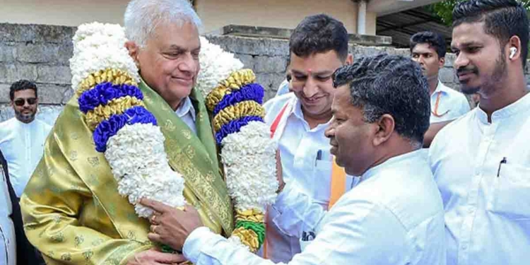 මොකද්ද පිල්ලෙයාන් එක්ක කතා කරන්න රනිල්ට ඔච්චර තියෙන සම්බන්ධය? CIDය වෙනම පරීක්ෂණයක් අරඹයි! රනිල්ගේ පණිවුඩය අරන් ආ පෞද්ගලික ආරක්ෂක නිලධාරියාගෙනුත් ප්රශ්න කරන්න සූදානම්! I Sri Lanka Latest News