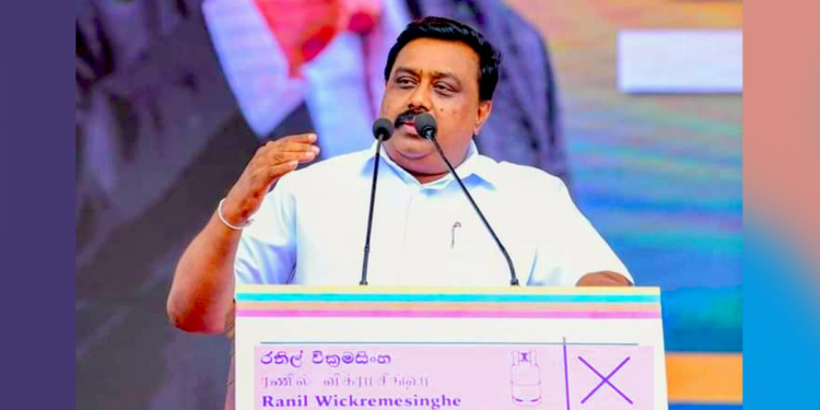 රාජපක්ෂලා ළඟ ඉඳන් රනිල්ගේ අත්දෙක අල්ලගත්ත එස්.එම්. රංජිත්වයි එස්.එම්. චන්ද්‍රසේනගේ නෝනාවයි බරපතළ වැඩ ඇතිව අවුරුදු 16ක් හිරේට යවයි! VIDEO I Sri Lanka Latest News