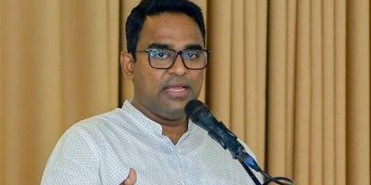 රණවිරු වචනයට ආණ්ඩුව බය වෙලා! රණවිරු අධිකාරියේ නමත් වෙනස් වෙන්නද යන්නේ? VIDEO I Sri Lanka Latest News