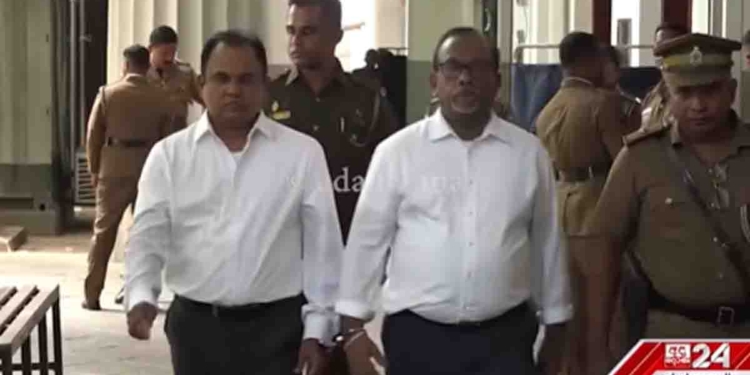 මිනිස්සුන්ගේ මුදල් හොරාකාපු.. අවභාවිත කරපු දේශපාලුවෝ-රාජ්‍ය නිලධාරීන් හැමෝම රාමු කරගෙන තියන් ඉන්න ඕන ෆොටෝ එකක්! VIDEO I Sri Lanka Latest News