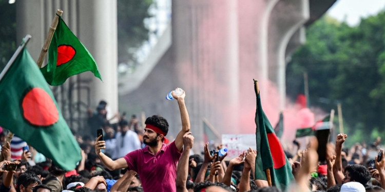 නිදහස ඇත්තේ කොයි කොයි දේසේ – නිදහස ඇත්තේ බංගලිදේසේ! Sri Lanka Latest News