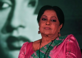 මම ආණ්ඩුවෙන් සල්ලි ගත්තා කියලා මට හැමතැනම මඩ ගහනවා! මට සල්ලි තිබුණා නම් මම ඒක ගෙවලා දානවා! මේ වෙලාවේ ඒක ගෙවන්න හරි අමාරුයි! මම හරි දුකින් ඉන්නේ! Sri Lanka Latest News