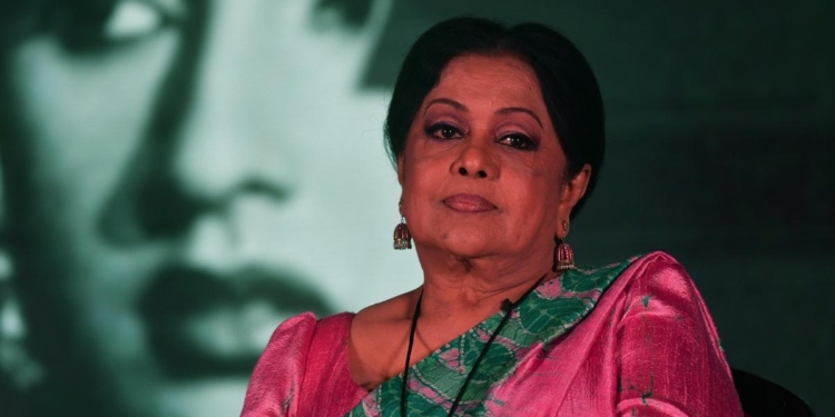 මම ආණ්ඩුවෙන් සල්ලි ගත්තා කියලා මට හැමතැනම මඩ ගහනවා! මට සල්ලි තිබුණා නම් මම ඒක ගෙවලා දානවා! මේ වෙලාවේ ඒක ගෙවන්න හරි අමාරුයි! මම හරි දුකින් ඉන්නේ! Sri Lanka Latest News