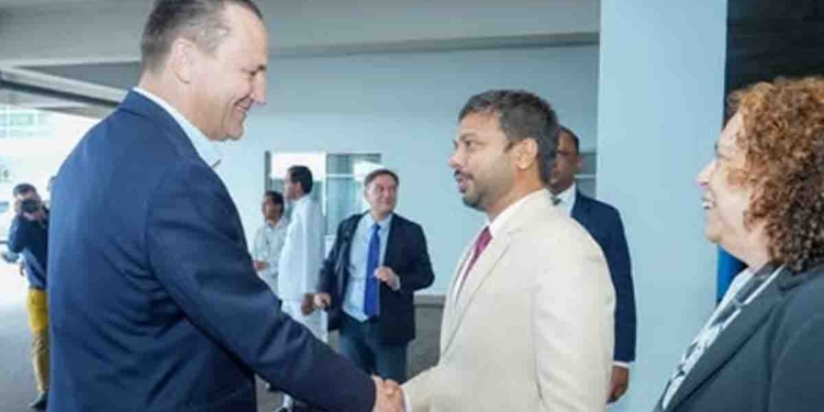 නවසීලන්ත නියෝජ්‍ය අගමැති රටින් යද්දී පෝලන්ත විදේශ ඇමැති රටට එයි!  I Sri Lanka Latest News