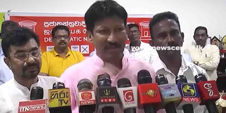 මනෝ ගනේෂන්ගේ මල්ලි ප්‍රභා ගනේෂන් කොළඹ බලය අල්ලන්න මාලිමාවට සහාය දෙන්න තීන්දු කරයි! VIDEO I Sri Lanka Latest News