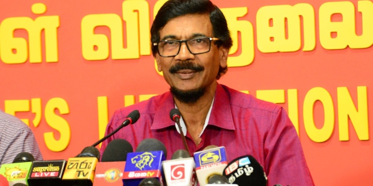 විජිත හේරත් මොකටද වියදම් කරගෙන පාප්වහන්සේගේ අවමඟුලට ගියේ? දැනට ජවිපෙට මාසෙට කෝටි 5ක ආදායමක් එනවා මන්ත්‍රීවරු 159න්! ටිල්වින්ලා දැන් හදන්නේ පළාත් පාලන මන්ත්‍රීවරු හරහා ඒක කෝටි 20 කරගන්න! ටිල්වින්ට ටැක්ස් කලෙක්ටර් කෙනෙක් පත්කරනවද? ගමට මහජන නියෝජිතයෙක් පත්කරනවද? Sri Lanka Latest News