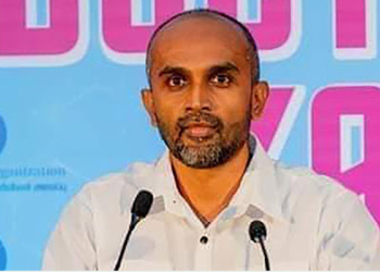 හරියට වැඩ කරන්න බැරි නම් අනිවාර්යයෙන්ම දුම්රිය පරිපාලනය මාරු කරනවා! දුම්රියේ සියලු අංශ අකාර්යක්ෂමයි! නියෝජ්ය ඇමැති ප්රසන්න දුම්රිය මට්ටු කරන්න ලෑස්ති වෙයි! Sri Lanka Latest News