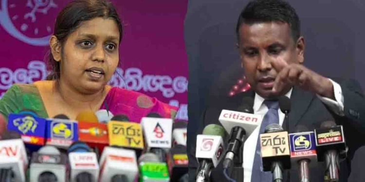 රූපවාහිනියේ දේශපාලන සංවාදයේදී මාලිමා මන්ත්රීනී ඇනගනී! දොලවත්ත අනුර කියපු ඩොලර් මිලියනයක කතාවක් කියද්දී අනුර එහෙම කිව්වෙ නෑමයි කියයි! දොලවත්ත වීඩියෝ එක පෙන්වද්දී මන්ත්රීතුමියට කටඋත්තර නැති වෙයි! නීතීඥ ගැටයක් ගසා ලැජ්ජාව වහගනී! VIDEO I Sri Lanka Latest News