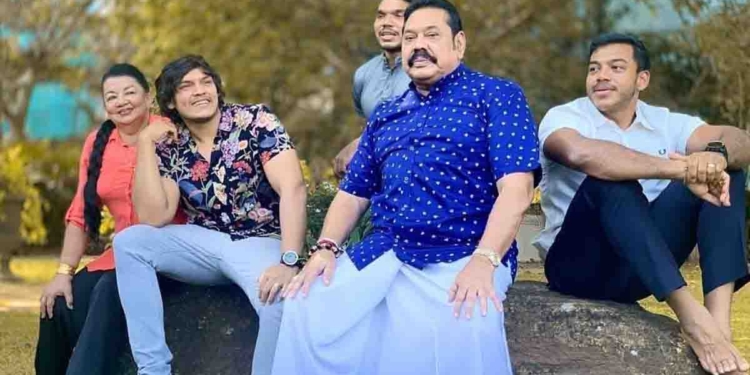 තාත්තලා පුතාලා අම්මලා මේ රටට විශාල අපරාධ කරපු අය! මට ඒවා කියන්න ලැජ්ජයි! බලන් ඉන්න මේගොල්ලන්ට වෙන දේ! මහින්ද ඇතුළු පවුලටම අනුර අනතුරු අඟවයි! VIDEO I Sri Lanka Latest News