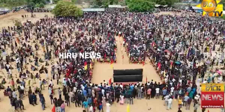 දකුණේ බාධා කිරීම් ආවාට උතුරේ බාධා කිරීම් මොනවත් නෑ! දමිළ ජනතාව යුද්ධයෙන් මියගියවුන් ජයටම සමරයි! VIDEO I Sri Lanka Latest News