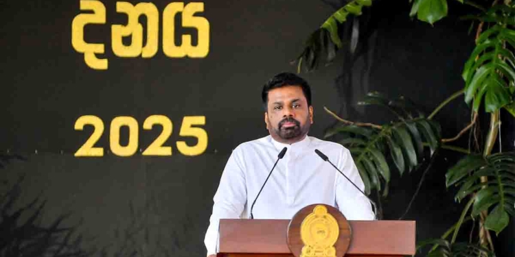 ජනාධිපති මේක කීප සැරයක්ම කිව්වා! අද මේ ඒ කියපු එකම ආයෙ කියන්නේ රාජ්‍ය සේවකයන්ට දෙන අවසන් අනතුරු ඇඟවීම ලෙසද? බලමු…! VIDEO & PHOTOS I Sri Lanka Latest News