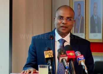 හොරු අල්ලන හැටි අල්ලස් කොමිසමේ අධ්‍යක්ෂ ජෙනරාල් තේරෙන සිංහලෙන් කියලා දෙයි! VIDEO I Sri Lanka Latest News