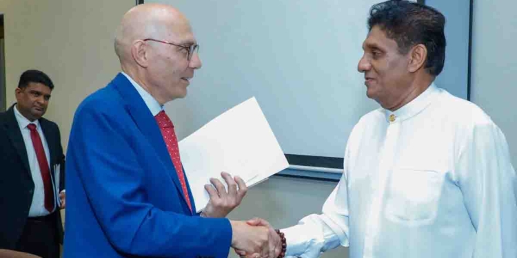 විපක්ෂනායක සජිත් ජිනීවා මහකොමසාරිස් ටර්ක් හමුවෙයි! සංහිදියාව ගැන රට වෙනුවෙන් කරුණු ඉදිරිපත් කරයි! මානව හිමිකම් වෙනුවෙන් පුළුල් දැක්මකින් යුත් ව්යවස්ථා සංශෝධනයක් අවශ්ය බව ආණ්ඩුවටත් දැනුම් දෙයි! VIDEO & PHOTOS I Sri Lanka Latest News