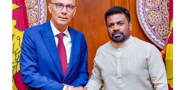 උතුරු නැගෙනහිර කරපු උණුසුම් සංචාරයෙන් පසු ජිනීවා මහකොමසාරිස් අනුරව හමුවෙයි! ලංකාව ගෙන යන වැඩපිළිවෙළට සහාය දෙනවා! ජනාධිපති මාධ්‍ය ඒකකයෙන් නිවේදනයක්! PHOTOS I Sri Lanka Latest News