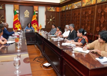 යුනෙස්කෝ අධ්‍යක්ෂ ජනරාල් ධුරයට තරග කරන කොංගෝ රාජ්‍යයේ ෆර්මින් මටොකෝ අගමැතිනි හරිනි හම්බවෙන්න ඇවිත්! PHOTOS I Sri Lanka Latest News