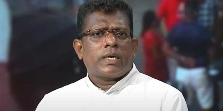 නිලන්තව ගෙදර යවලා මේ අය ආරක්ෂා කරන්නේ කාවද? ජූඩ් පියතුමාට එරෙහිව වතිකානු තානාපති කාර්යාලයට පැමිණිල්ලක්! VIDEO I Sri Lanka Latest News