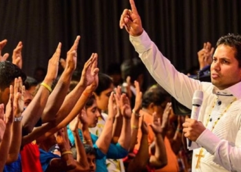 මිරකල් ඩෝම් ගිහිල්ලා හොයාගත්ත ඇත්ත මෙන්න…!  Healing Room එක අස්සෙ ඇත්තටම වෙන්නෙ මොකක්ද? Sri Lanka Latest News