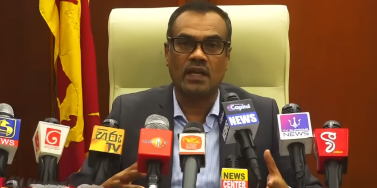 බොරුවලට අහුවෙන්න එපා! අමෙරිකානු තීරු බදු ගැන ලංකාවට වාසිදායක තීන්දුවක් ලැබේවි! අපේ රටත් ට්‍රම්ප්ගේ ලයිස්තුවේ තියේවි! VIDEO I Sri Lanka Latest News