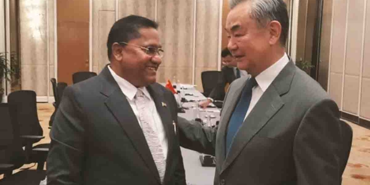 විජිතට මැලේසියාවේදී චීන විදේශ ඇමැති වැන්ග් යී හමුවෙයි! I Sri Lanka Latest News