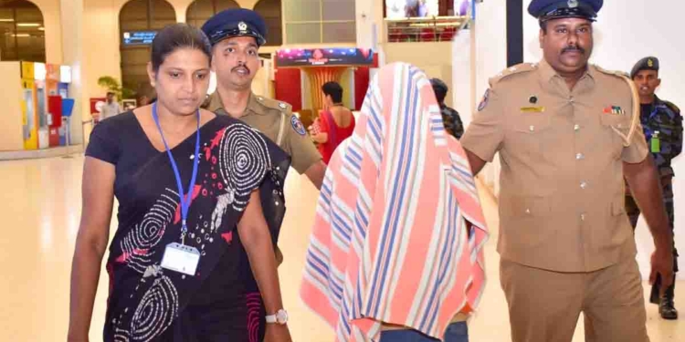 ඉන්දියාවෙන් පන්නපු හොරකම්-මිනීමැරුම් චෝදනා තියෙන වැලිගම සහන් කටුනායකින් ආවේ මෙහෙමයි! I Sri Lanka Latest News