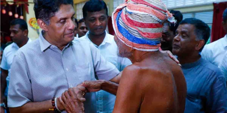 හඳුන්නෙත්ති කිව්වාට සෙවනගල මිනිස්සුන්ගේ ප්රශ්නය ඉවර කළා කියලා මෙන්න ඇත්ත! විපක්ෂනායක සෙවනගල මිනිස්සුන්ගේ දුක අහන්න යයි! මහ සෙනගක් සජිත්ට දුක කියන්න රැස්වෙයි! VIDEO & PHOTOS I Sri Lanka Latest News