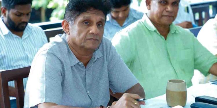 රටට බත සපයන ගොවීන්ගේ ඉඩම් මහාපරිමාණ සමාගම්වලට දීලා ගොවියා වළපල්ලට ඇදලා දාපු ආණ්ඩුව ගංජා වවන්න අක්කර 64ක් වෙන් කරලා! ඔන්න කෘෂිකර්ම ප්‍රතිපත්තිය! VIDEO & PHOTOS I Sri Lanka Latest News
